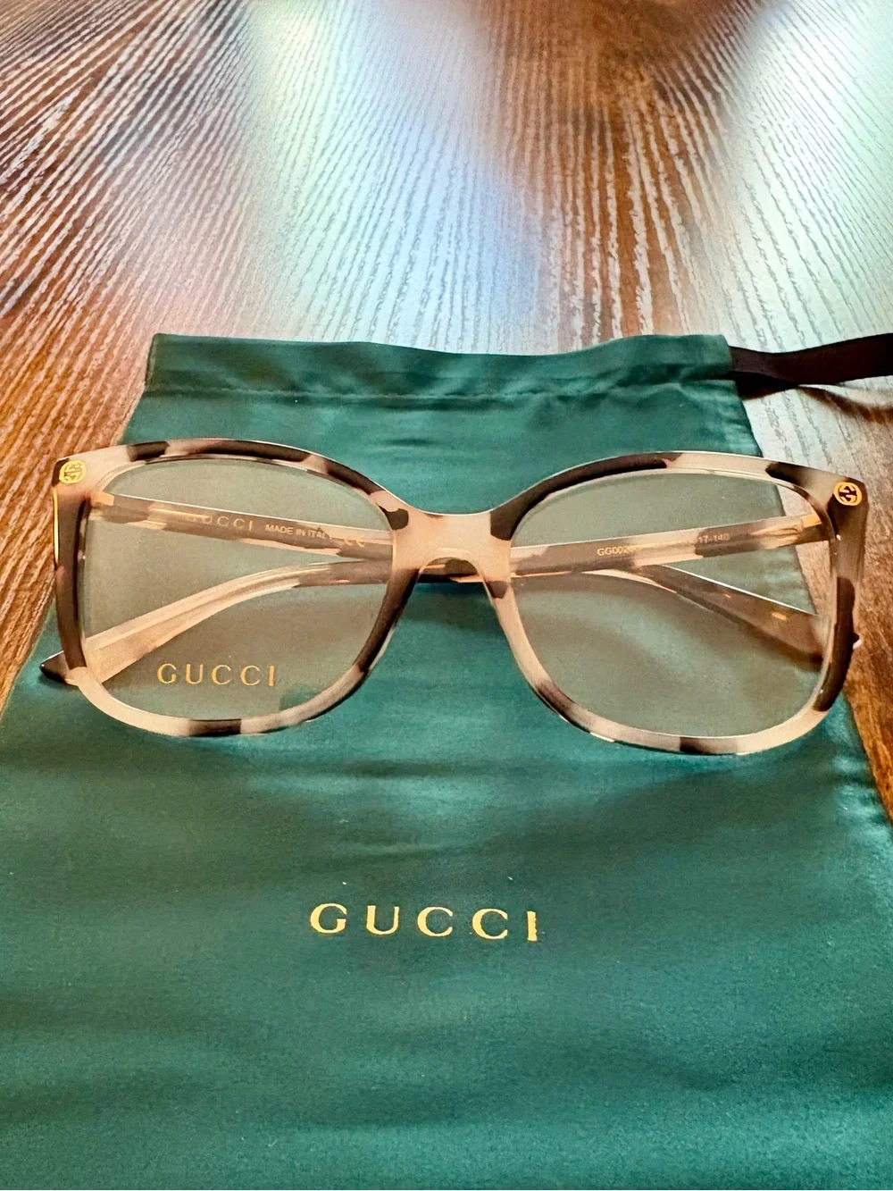 Gucci Acetate Eyeglass Frame with Green Velvet Orange Lined Case